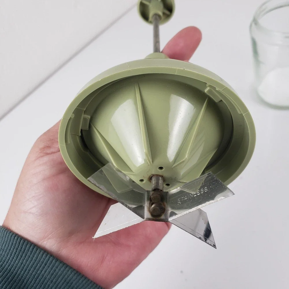 Vintage Manual Nut Food Chopper Glass Jar Stainless Blades Avocado Green 1.5 Cup